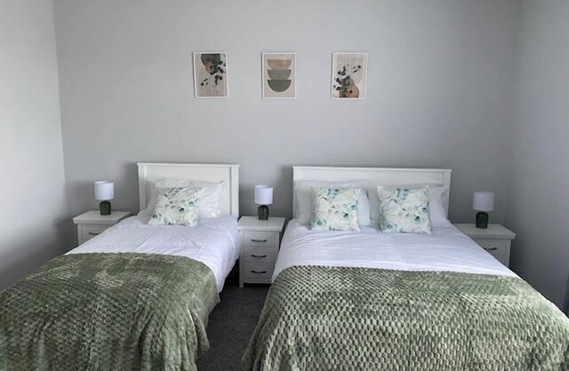 Cortoon Inn, Triple Room 2 (1 DBL + 1SGL)