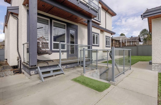 Cosy 2-Bed Basement Suite in Quiet Neighbourhood