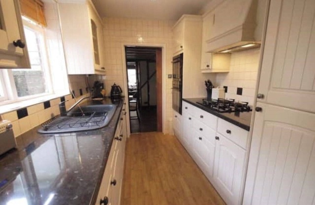 Cosy 3-Bedroom Character Cottage in Historic Waltham Cross