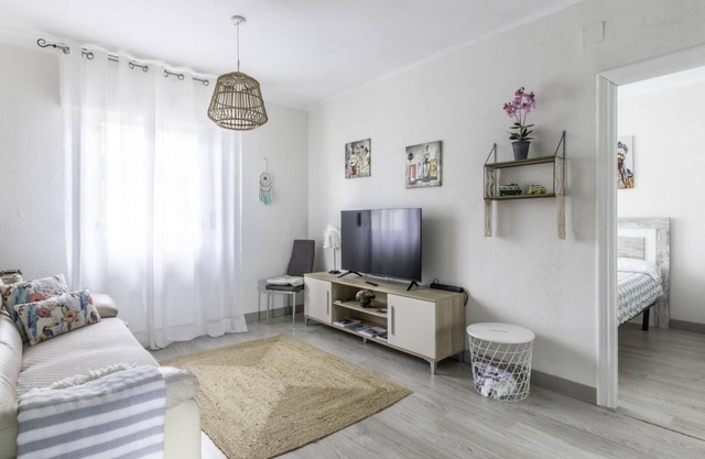 Cosy and Bright in La Arena Beach