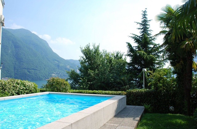 Cosy apartment for 2 people with WIFI, pool, TV, patio, panoramic view and parking