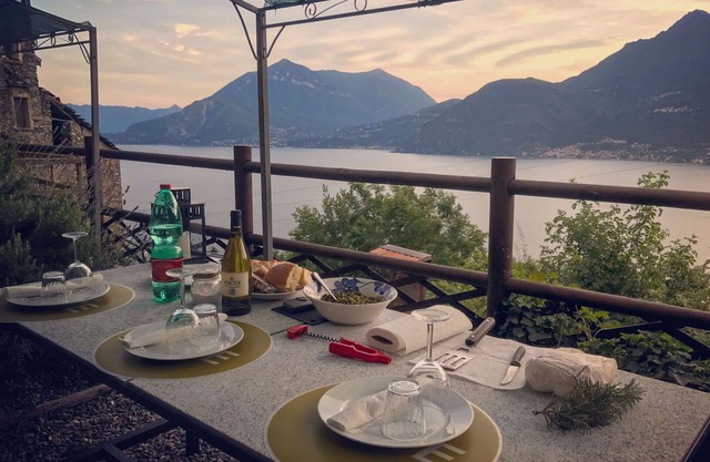 Cosy apartment for 4 guests with WIFI, TV, terrace and pets allowed