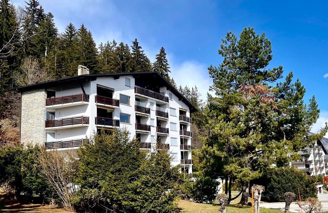 Cosy apartment for 4 people with WIFI, TV, balcony, pets allowed and parking