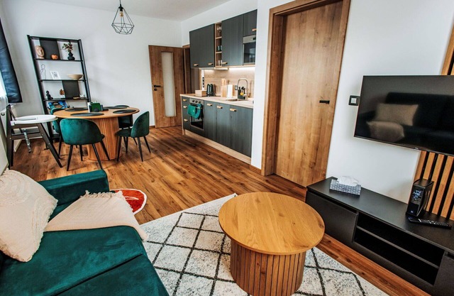 Cosy apartment for 4 people with TV and parking