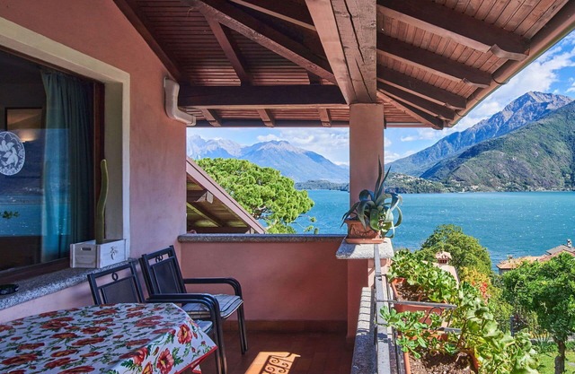 Cosy apartment for 5 guests with WIFI, A/C and balcony