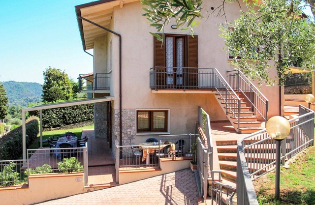 Cosy apartment for 5 guests with WIFI, TV and terrace