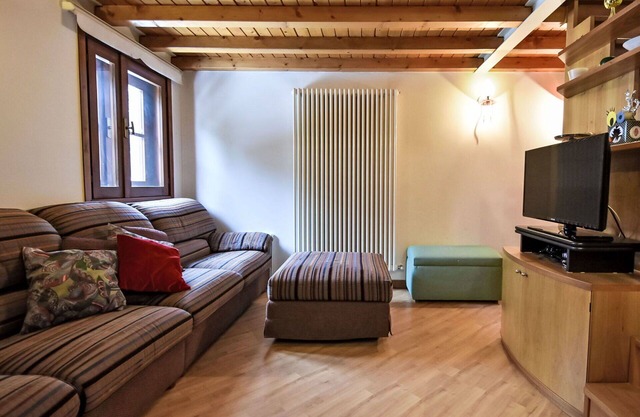 Cosy apartment for 5 people with WIFI and TV