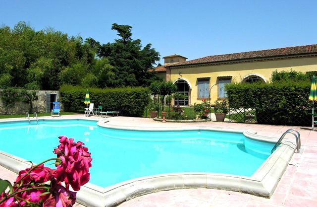 Cosy apartment in villa for 6 people with WIFI, pool, TV, panoramic view and parking