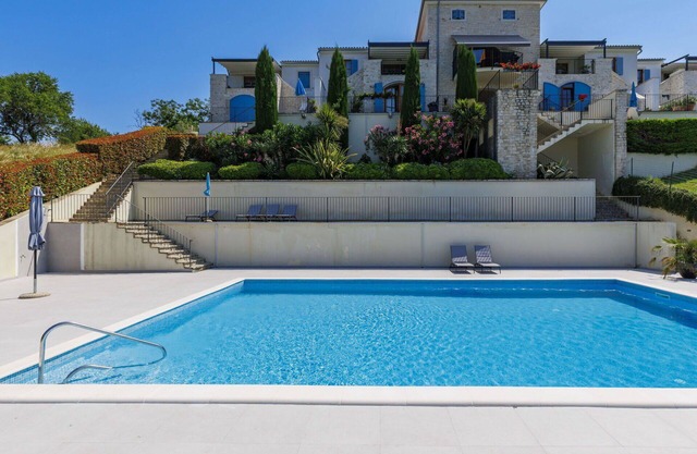 Cosy apartment in villa for 5 guests with pool, A/C, WIFI, TV and terrace