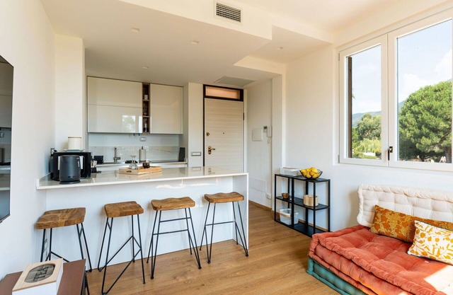 Cosy apartment for 4 people with A/C and parking