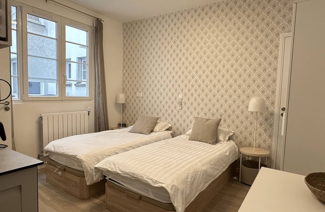 Cosy APT with elevator 3 mins to Musee Louvre
