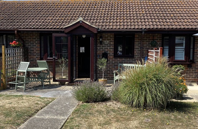 Cosy Bungalow On Private Estate