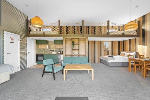 Cosy Cabin Getaway - Ashbourne