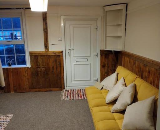 Cosy character cottage