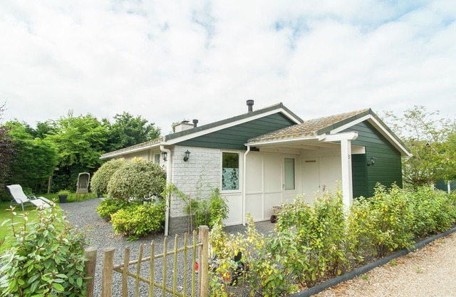 Cosy Holiday Home in Petten by the Beach