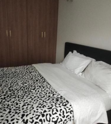 Cosy Nyari one BR fully serviced suites