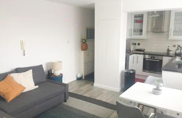 Cosy studio flat, great location!