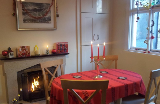 Cosy town centre townhouse with a large back garden