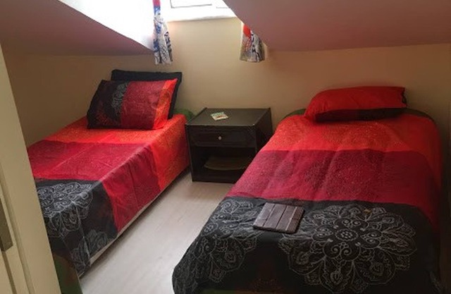 Cosy Villa With Communal Pool, Rooftop Suntrap Area