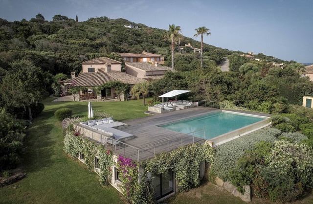 Coti Chiavari: house full of character, 100m away from the sea, gulf of Ajaccio