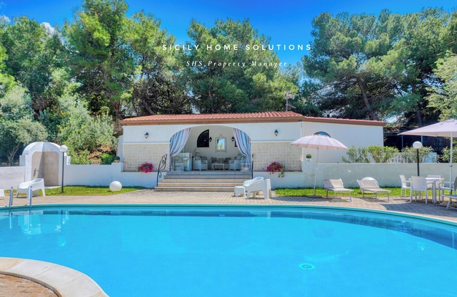 Cottage Luna with pool - Nature relax sea view - Sicily home Solutions