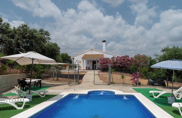 Country House 'Casa Rural Villa Mara' with Mountain View, Wi-Fi and Air Conditioning