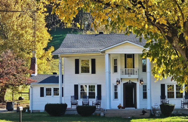 Country Colonial Retreat