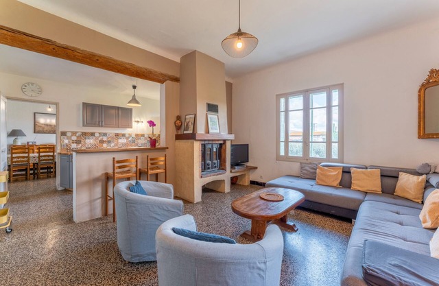 Country House 'Le Chambonnet' with Private Garden and Wi-Fi