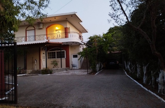 Country House 'Aggeliki House' with Mountain View, Wi-Fi and Air Conditioning