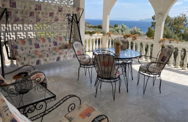 Country house by the Sea 200m with garden