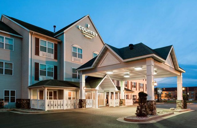 Country Inn & Suites by Radisson Stevens Point WI