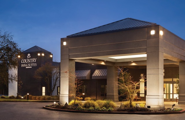 Country Inn & Suites by Radisson, Seattle-Bothell, WA