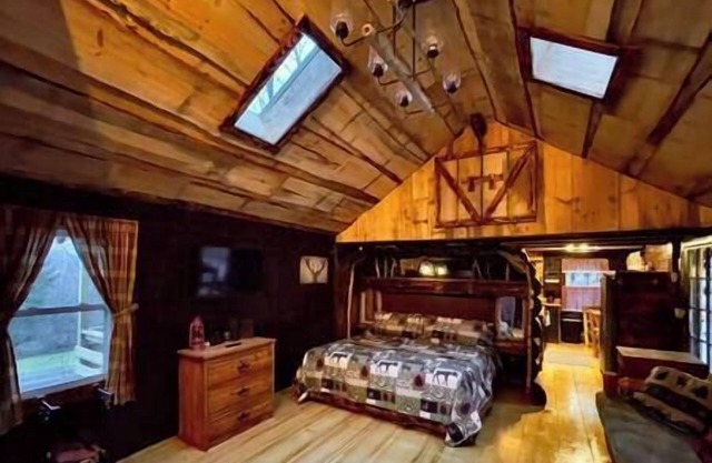 Country Log Cabin #2- Hodge Hill