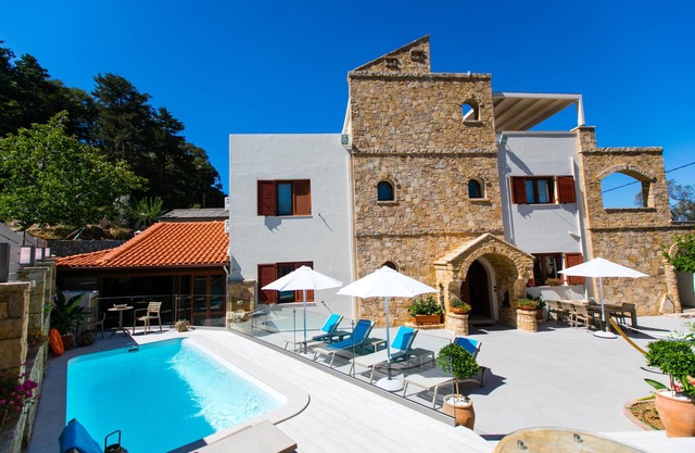 Countryside Villa with Private Pool & Whirlpool Tub