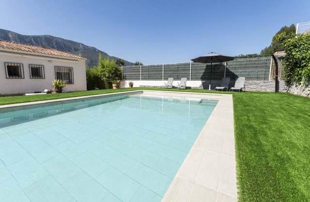 Cova De L'aire - Three Bedroom Villa, Sleeps 6