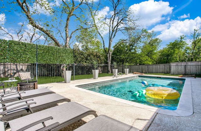 Cowtown Oasis w/Gated Pool, Huge Backyard, BBQ!