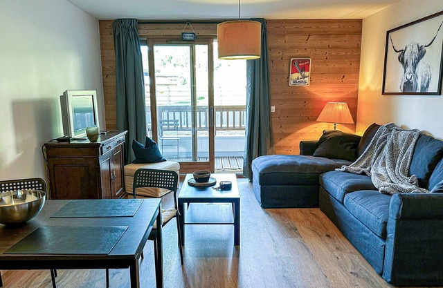 Cozy 2-bed apt, 7 guests, ski-in/ski-out, parking, wifi
