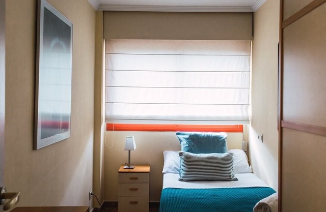 Cozy 2BR Apartment by the City of Arts and Science