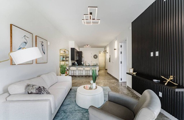 Cozy 2BR Near FLL Airport, Dania Beach & Pointe