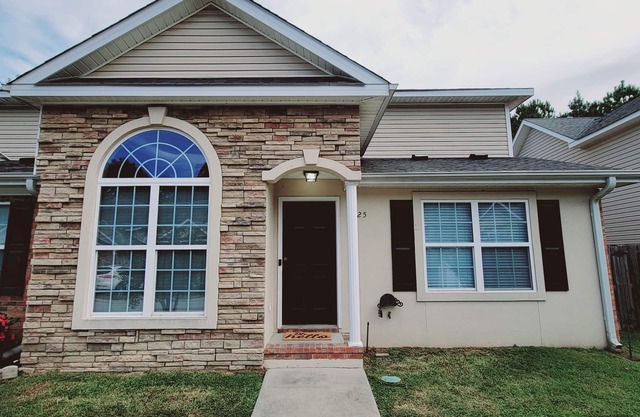 Cozy 3 Bedroom Grovetown Retreat With Gameroom