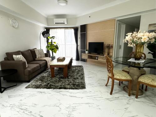 Cozy 3BR sudirman tower next to mall lippo nusantara