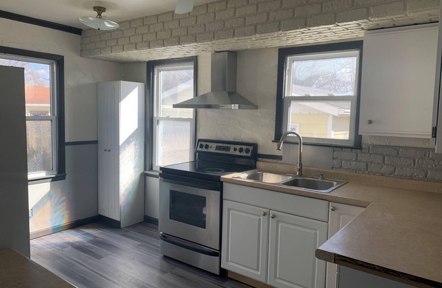 Cozy 4-bedroom house 5 minutes from Flint airport