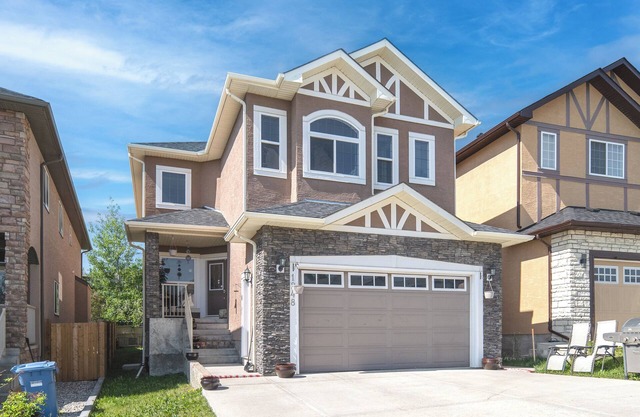 cozy a little space for visiting family and Banffnaddress:1248B Sherwood BV NW