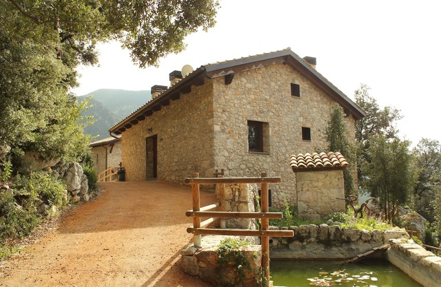 Cozy accommodation in complex 4 cottages outdoor pool, spa, paddle .