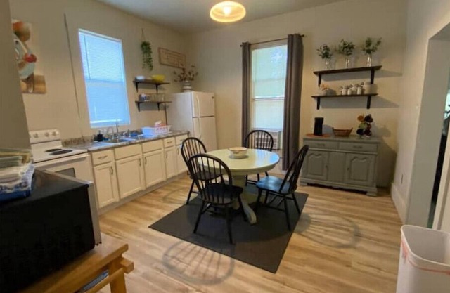 Cozy and beautifully renovated!n
