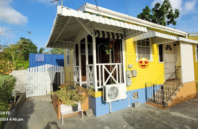 Cozy and peaceful villa bordering St. Michael and Christ