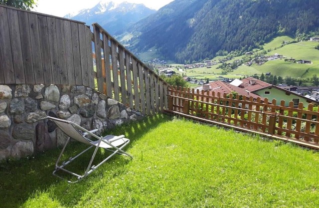 Cozy Apartment Ribis: 3 Bedrooms, 2 Bathrooms, Garden, STUBAI SUPERCARD