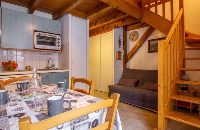 Cozy apartment 4 pers with parking, terrace, ski locker