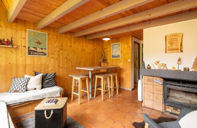 Cozy Apartment for 4, 2 Sleeping Areas, Calm Location in Eaux-Bonnes