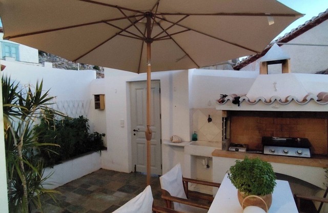 Cozy apartment for small family 2 minutes from Castello Baby Beach